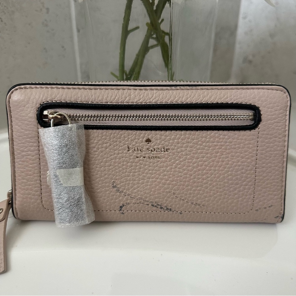 Kate Spade Women’s Leather Chester St Neda Wallet